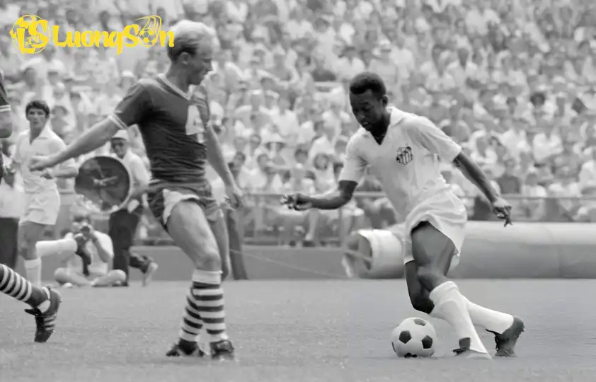 Nhiều bàn thắng của cố huyền thoại Pele chưa được công nhận chính thức. Ảnh: Getty