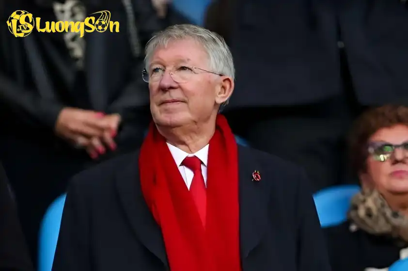 Cách giải quyết của Sir Alex trong quá khứ chính là bài học cho HLV Eddie Howe ở hiện tại