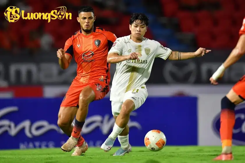 Thế trận được dự đoán là tương đối cân bằng giữa cả 2 đội