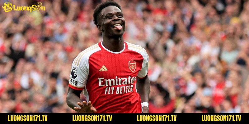 Xabi Alonso đánh giá rất cao tiềm năng của Saka