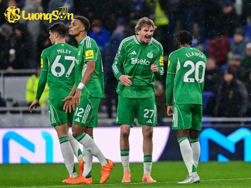 Newcastle vừa giành chiến thắng ấn tượng với tỉ số 4-1 trước Everton